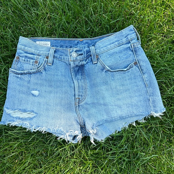 Levi’s 501 Jean Shorts W28 - Picture 2 of 5